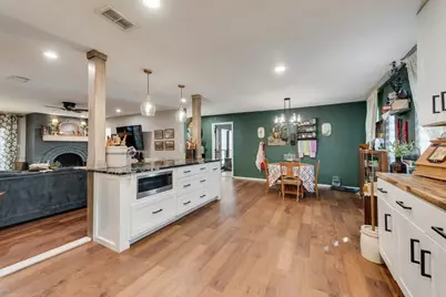 905 Colonial, Cleburne, TX 76033 - Photo 6