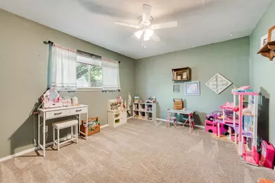 905 Colonial, Cleburne, TX 76033 - Photo 14