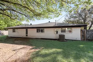 905 Colonial, Cleburne, TX 76033 - Photo 24