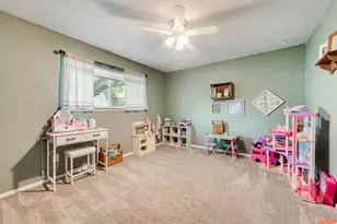 905 Colonial, Cleburne, TX 76033 - Photo 10