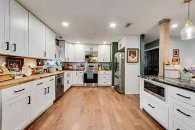 905 Colonial, Cleburne, TX 76033 - Photo 8