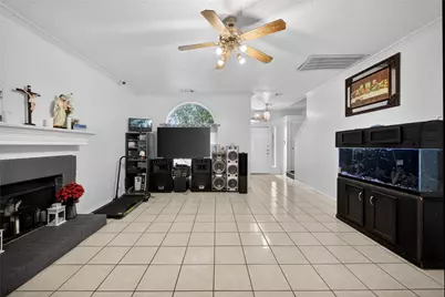 3415 Mayflower Court, Arlington, TX 76014 - Photo 4