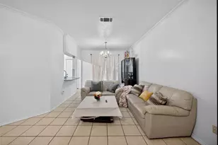 3415 Mayflower Ct, Arlington, TX 76014 - Photo 6