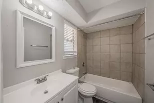 876 Dogwood Trail, Lancaster, TX 75146 - Photo 22