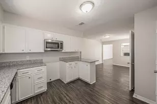 876 Dogwood Trail, Lancaster, TX 75146 - Photo 12