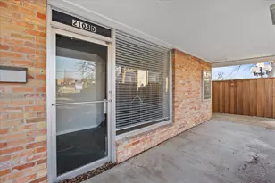 2108 Monroe St, Commerce, TX 75428 - Photo 1