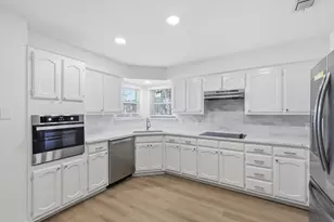 1140 W Hills Terrace, Saginaw, TX 76179 - Photo 6