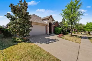 412 Smokebrush St, Celina, TX 75009 - Photo 2