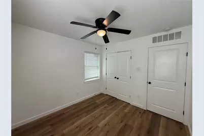 618 Pleasant Valley Road, Garland, TX 75040 - Photo 16