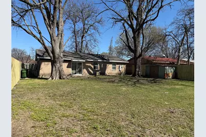 618 Pleasant Valley Road, Garland, TX 75040 - Photo 22