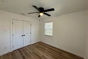 618 Pleasant Valley Rd, Garland, TX 75040 - Photo 18