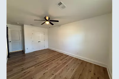 618 Pleasant Valley Road, Garland, TX 75040 - Photo 14