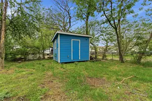 127 E Walker St, Denison, TX 75021 - Photo 24