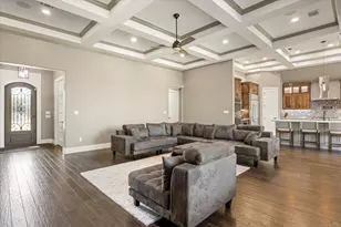 1203 Huntington Cove Ct, Granbury, TX 76048 - Photo 6