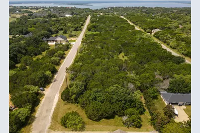 32016 Dove Trail, Whitney, TX 76692 - Photo 8