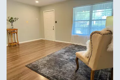 801 N Douglas Avenue, Cleburne, TX 76033 - Photo 6