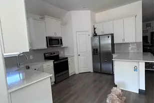 324 Bronco Dr, Pilot Point, TX 76258 - Photo 6