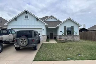 324 Bronco Dr, Pilot Point, TX 76258 - Photo 1