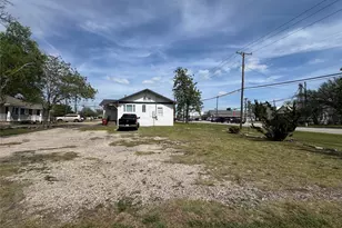 103 N Houston St, Royse City, TX 75189 - Photo 1