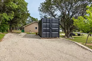 807 Rock Harbor Dr, Granbury, TX 76048 - Photo 36