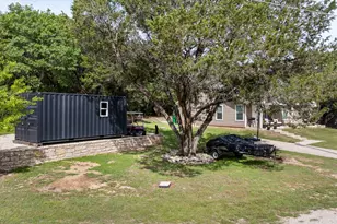 807 Rock Harbor Dr, Granbury, TX 76048 - Photo 24