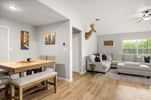 807 Rock Harbor Dr, Granbury, TX 76048 - Photo 8