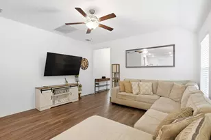 2264 Jasper Dr, Little Elm, TX 76227 - Photo 10