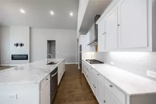 899 Panorama Dr, Allen, TX 75013 - Photo 8