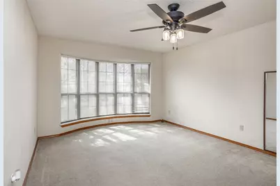 108 E Evans Street, Saint Jo, TX 76265 - Photo 8