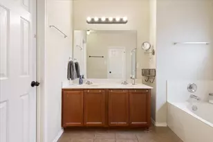6717 Cold Water Dr, Waco, TX 76712 - Photo 16
