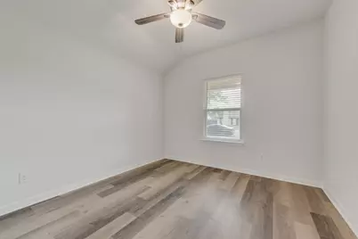 412 Town North Drive, Terrell, TX 75160 - Photo 12