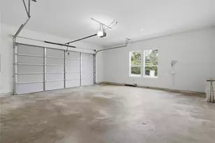 2634 Bainbridge Dr, Dallas, TX 75237 - Photo 38