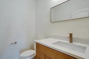 2634 Bainbridge Dr, Dallas, TX 75237 - Photo 34