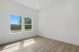 2634 Bainbridge Dr, Dallas, TX 75237 - Photo 22