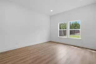 2634 Bainbridge Dr, Dallas, TX 75237 - Photo 16