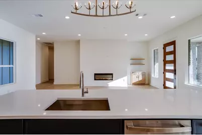 2634 Bainbridge Drive, Dallas, TX 75237 - Photo 10