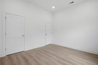 2634 Bainbridge Drive, Dallas, TX 75237 - Photo 24