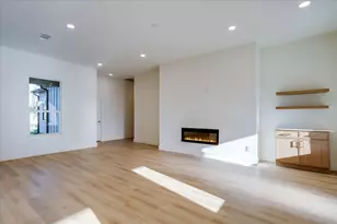 2634 Bainbridge Dr, Dallas, TX 75237 - Photo 6