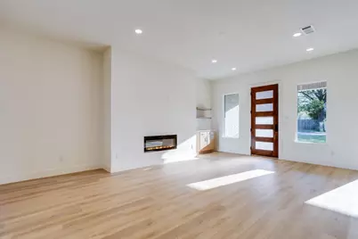 2634 Bainbridge Drive, Dallas, TX 75237 - Photo 4