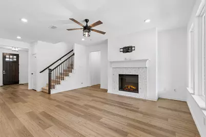 1512 Gentle Creek Lane, Fort Worth, TX 76052 - Photo 4