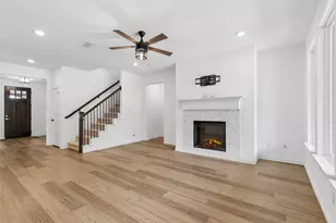 1512 Gentle Crk Ln, Fort Worth, TX 76052 - Photo 4