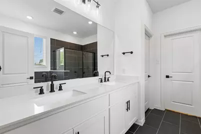 1512 Gentle Creek Lane, Fort Worth, TX 76052 - Photo 14