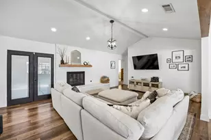 812 Prestwick St, Bedford, TX 76022 - Photo 10