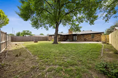 812 Prestwick Street, Bedford, TX 76022 - Photo 24