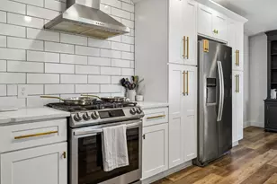 812 Prestwick St, Bedford, TX 76022 - Photo 6