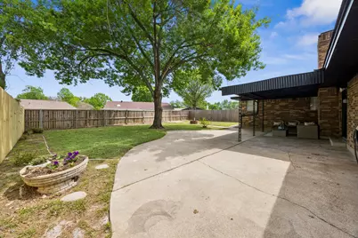 812 Prestwick Street, Bedford, TX 76022 - Photo 26