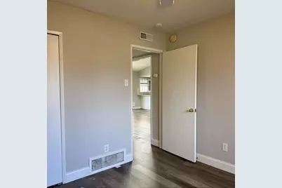 422 Woodmere Drive, Garland, TX 75043 - Photo 8