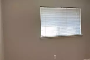 422 Woodmere Dr, Garland, TX 75043 - Photo 10