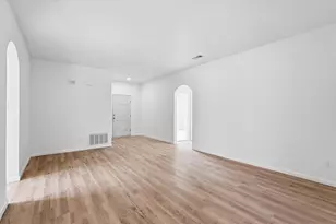 929 Haley Dr, Dallas, TX 75253 - Photo 6