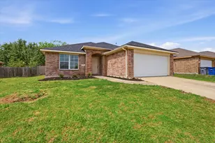 929 Haley Dr, Dallas, TX 75253 - Photo 1